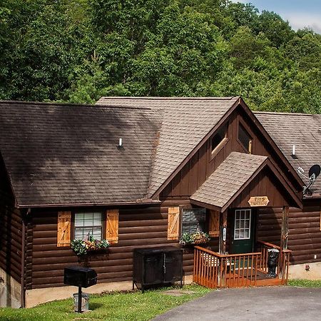 Idyllic Cabin With Hot Tub Less Than 2 Mi To Dollywood! Sevierville Eksteriør bilde