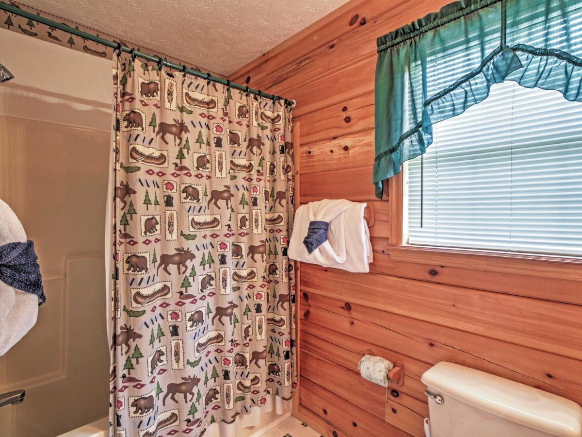 Idyllic Cabin With Hot Tub Less Than 2 Mi To Dollywood! Sevierville Eksteriør bilde