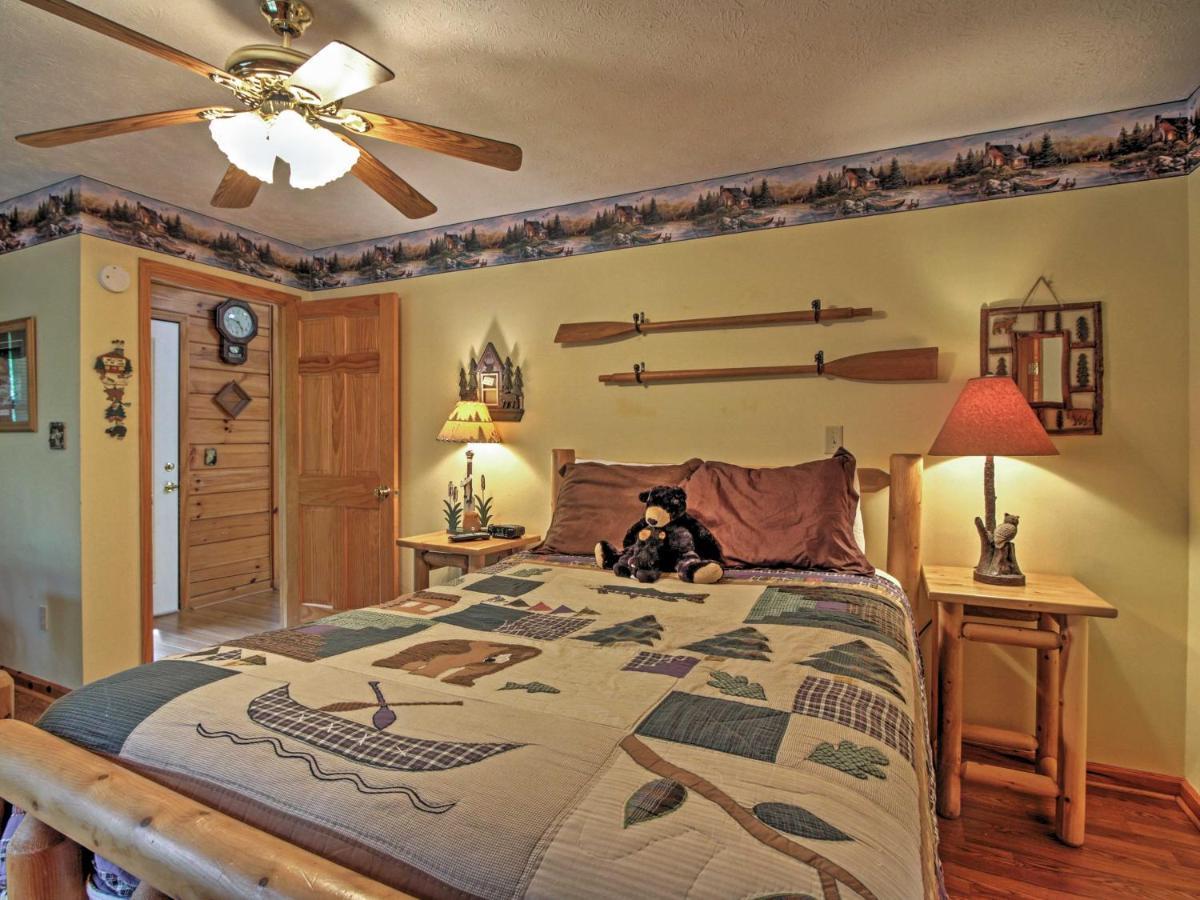 Idyllic Cabin With Hot Tub Less Than 2 Mi To Dollywood! Sevierville Eksteriør bilde