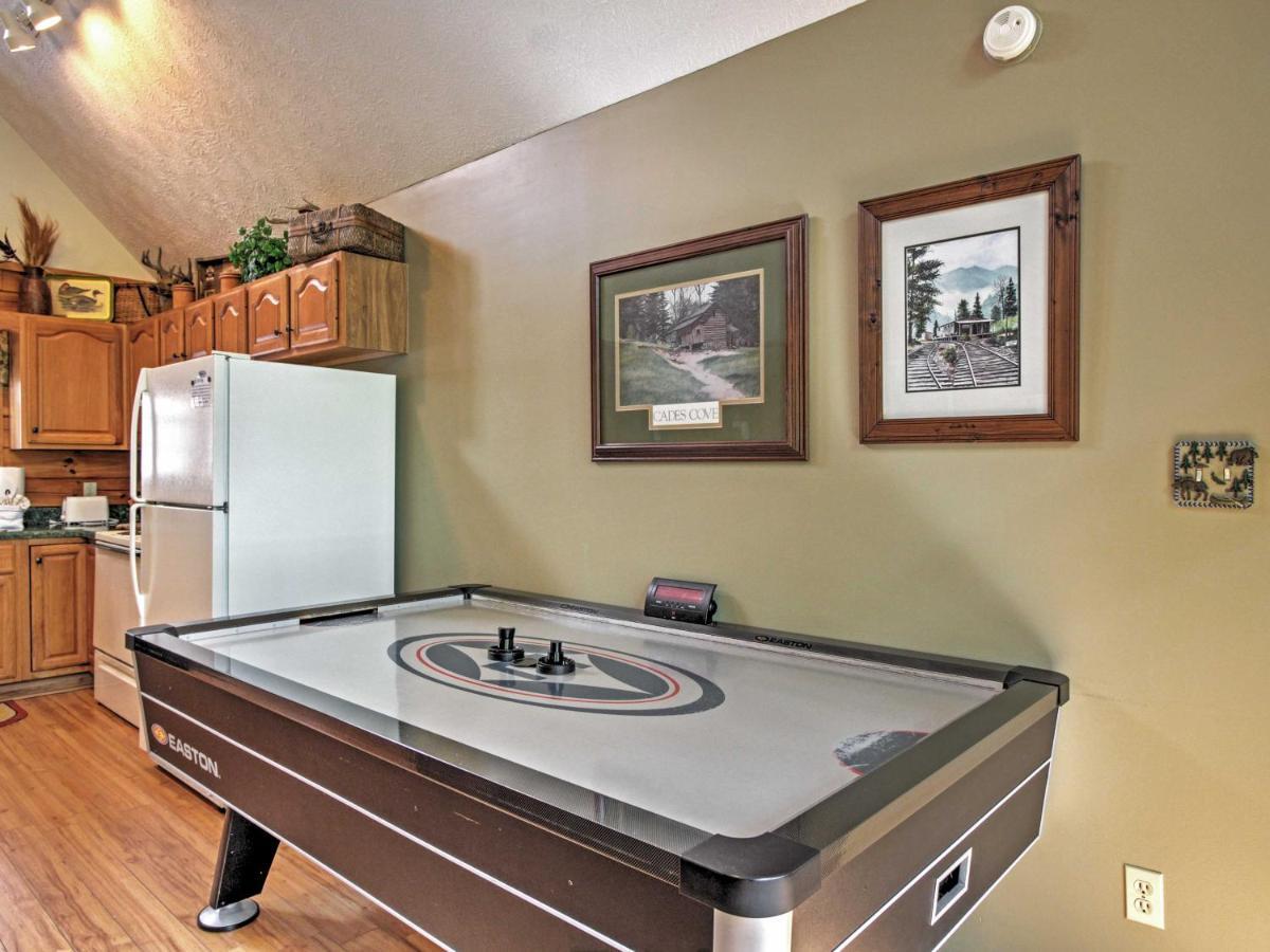 Idyllic Cabin With Hot Tub Less Than 2 Mi To Dollywood! Sevierville Eksteriør bilde